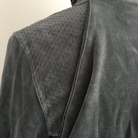 NIKE Long Sleeve Gray Velvet/Velour Perforation Detail Collared Track Jacket - Picture 12 of 13